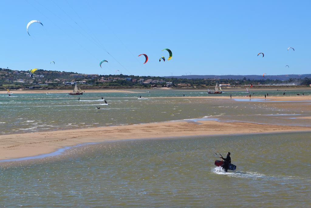 פורטימאו Ria Hostel Alvor מראה חיצוני תמונה