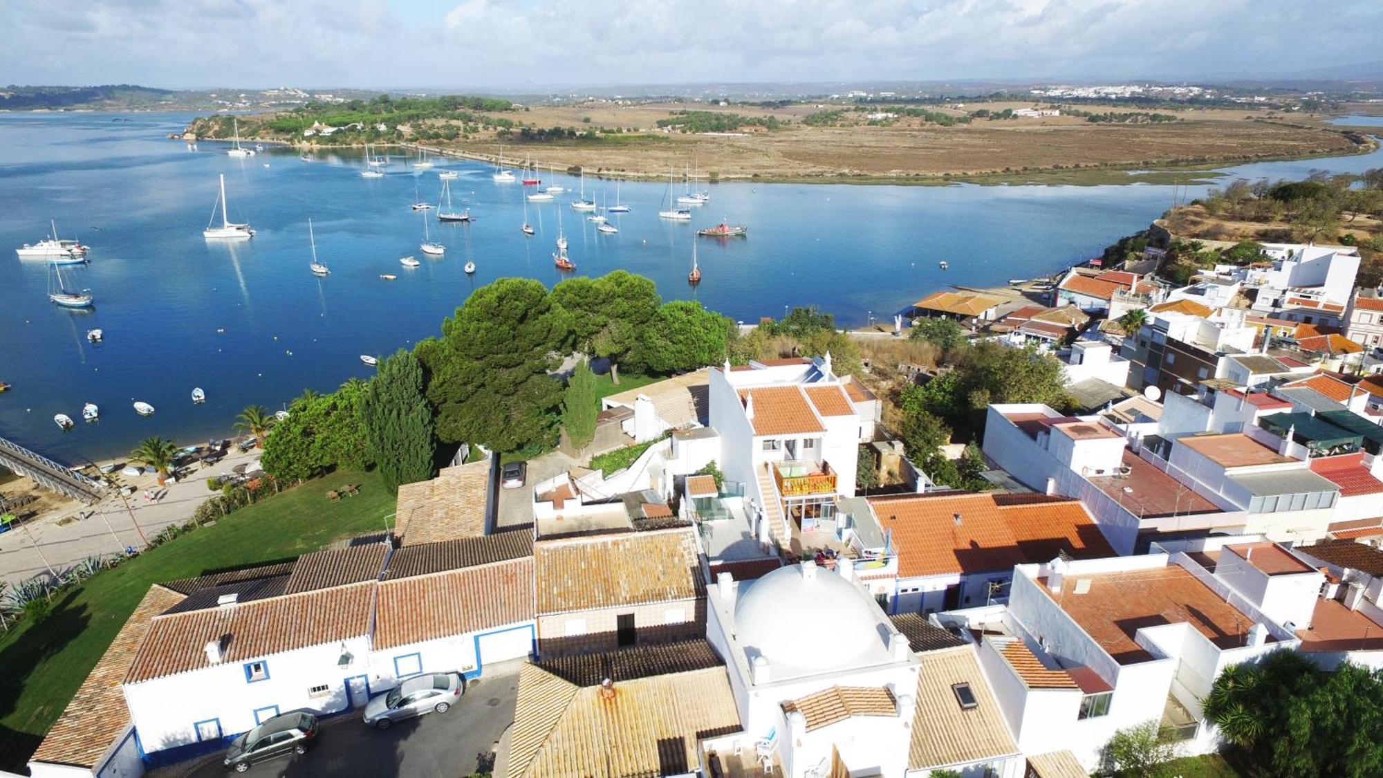 פורטימאו Ria Hostel Alvor מראה חיצוני תמונה